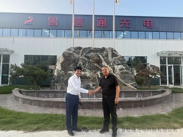 国际交流促合作，客户来访共前行